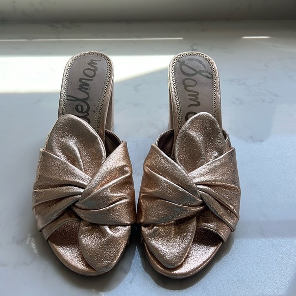 Gorgeous rose gold slip ons. - Picture 1 of 3